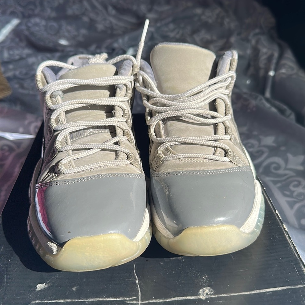 Jordan 11 retro low cool grey (gs)(kids7y)